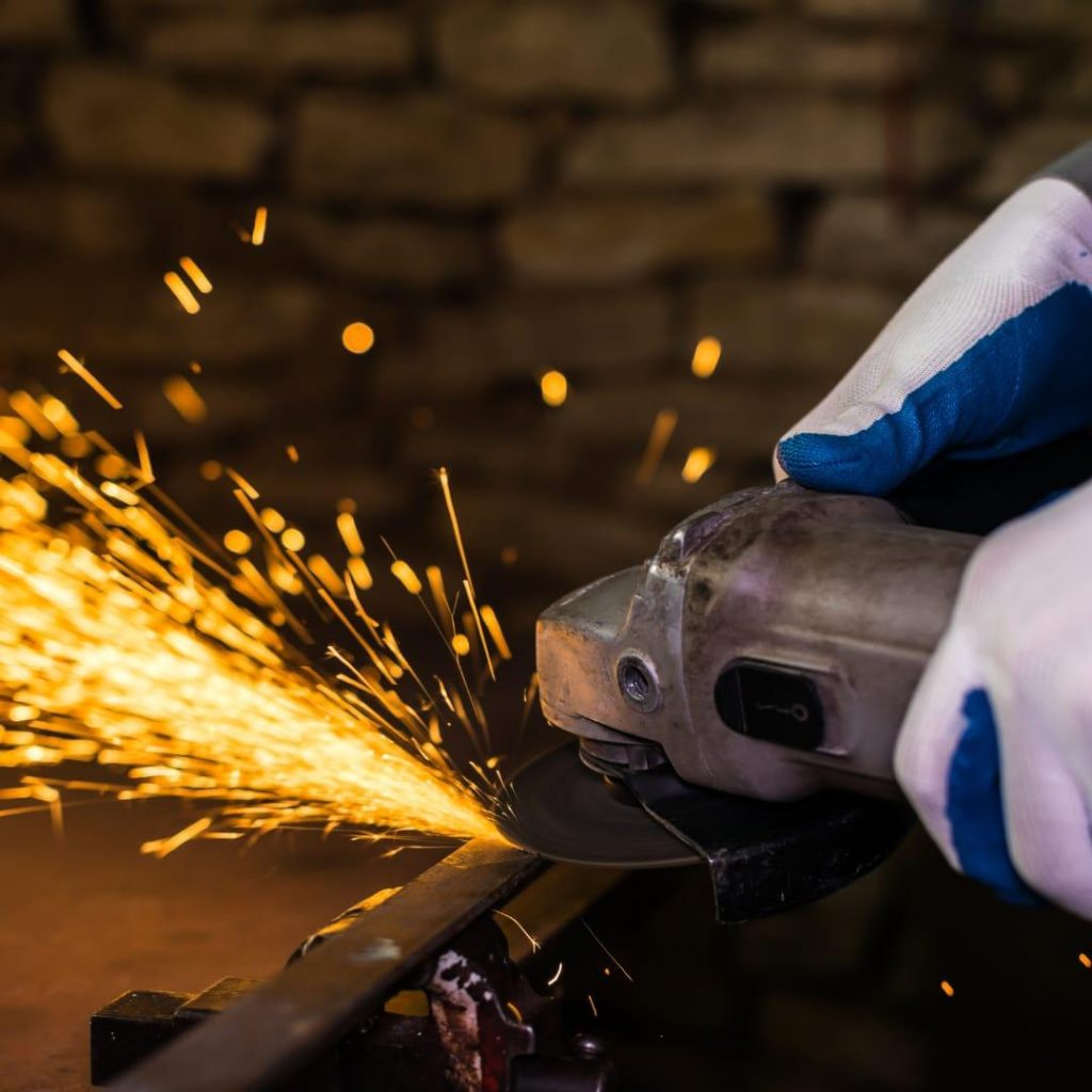 Acabamento em Aço Carbono em Cotia